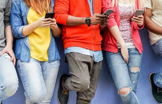 Selfies, Sexts and Smartphones: A Teenager’s Online Survival Guide