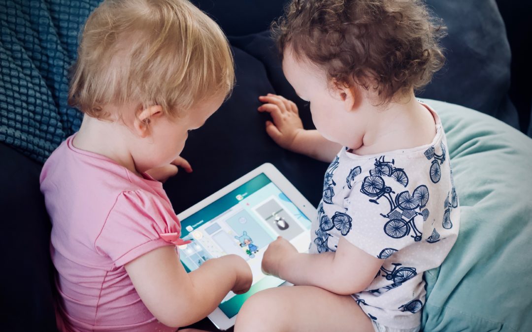 When Should You Start Talking to Your Kids About Digital Safety?